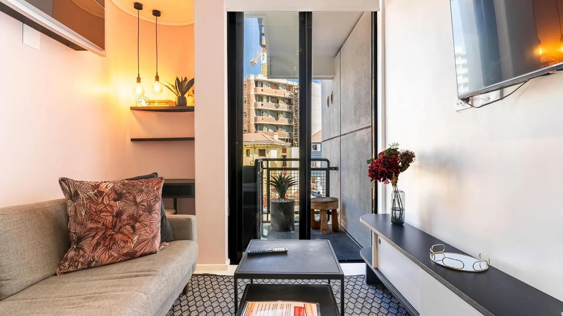 Flamingo 307 - Studio In Sea Point Central Cape Town Daire